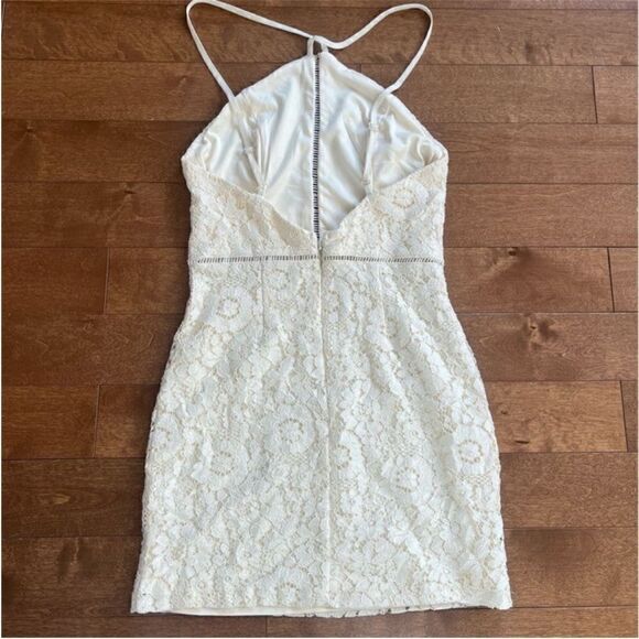 Superdown Ivory Lace Mini Dress Halter Open Back Party Dress Size S - Picture 3 of 6